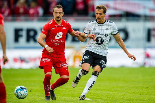 Veton Berisha of Brann and Anders Ågnes Konradsen of