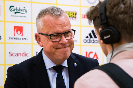Head coach Janne Andersson of Sweden talks to media