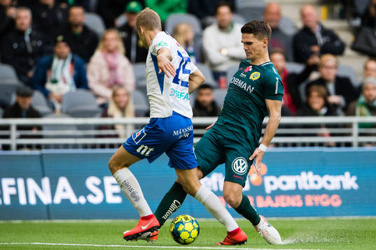 IFK Norrköpings Filip Dagerstål i kamp om bollen med
