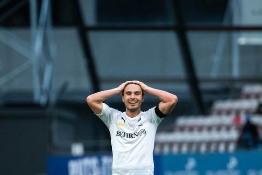 Örebros Nordin Gerzic reagerar
