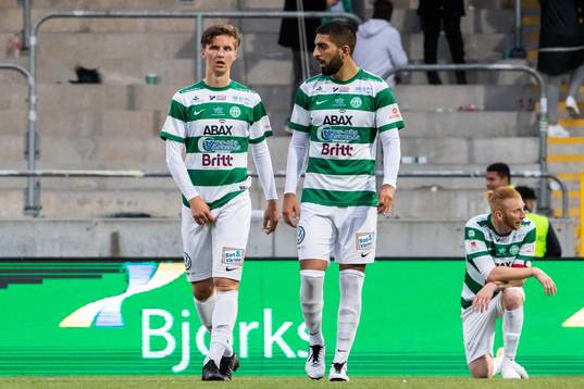 Västerås Sean Sabetkar deppar med lagkamrater