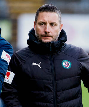 Örebros tränare Axel Kjäll deppar