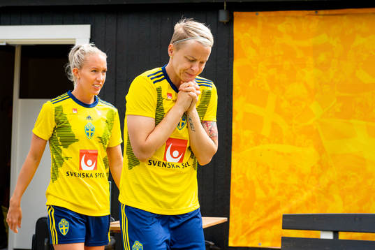 Julia Roddar and Nilla Fischer