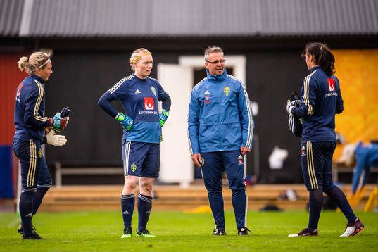 Goalkeeper Jennifer Falk,  Hedvig Lindahl, goalkeeper coach