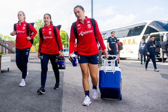 Stine Hovland, Ingrid Moe Wold and Vilde Bøe Risa of Norway