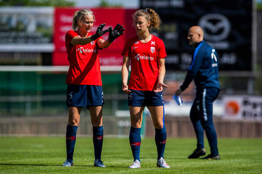 Goalkeeper Ingrid Hjelmseth and Synne Skinnes Hansen of