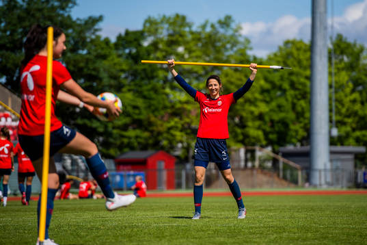Ingrid Syrstad Engen and goalkeeper Cecilie Hauståker