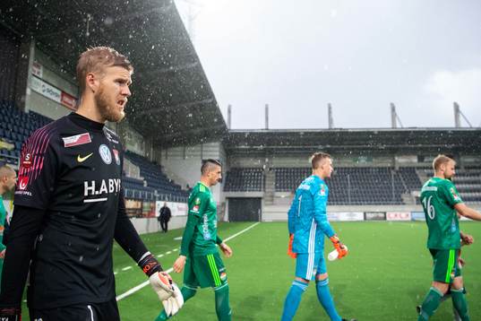 Örgrytes målvakt Fredrik Andersson gör entré