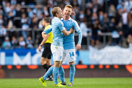 Malmö FFs Oscar Lewicki och Anders Christiansen jublar