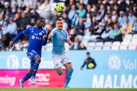 Sundsvalls Peter Wilson och Malmö FFs Eric Larsson