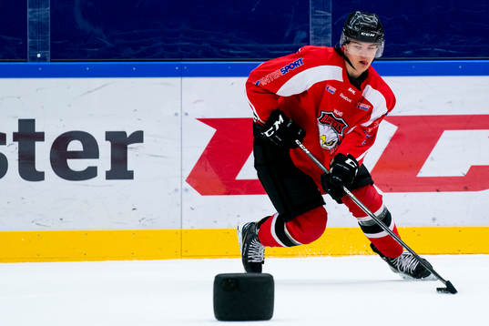 under en ishockeyträning med Malmö Redhawks J18/20