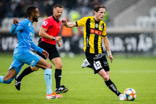 AFC Eskilstunas Ferid Ali och Häckens Erik Friberg