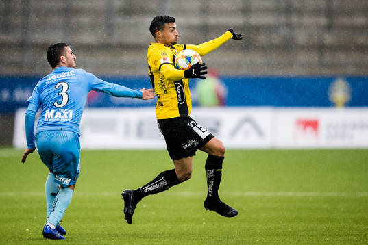 AFC Eskilstunas Kadir Hodzic och Häckens Ahmed Yasin