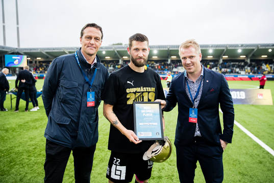Häckens Joona Toivio får pris som matchens lirare