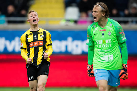 Häckens Adam Andersson deppar