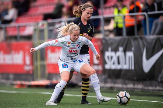 s Johanna Lindell och Kvarnsvedens Beatrice Gärds
