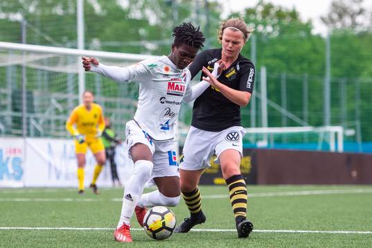 s Eva Nyström och Kvarnsvedens Temwa Chawinga