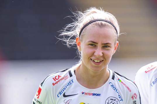 Assis Linnea Engström