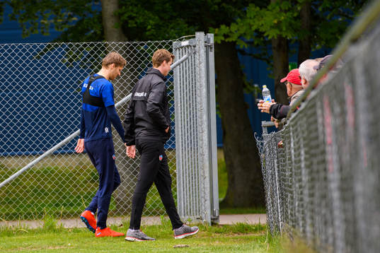Andri Runar Bjarnason avbryter trängen med en skada här