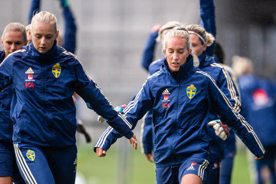 Stina Blackstenius and Julia Roddar of Swedish women
