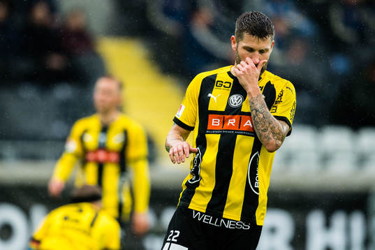 Häckens Joona Toivio deppar