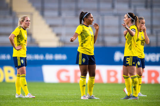 Elin Rubensson, Madelen Janogy and Kosovare Asllani