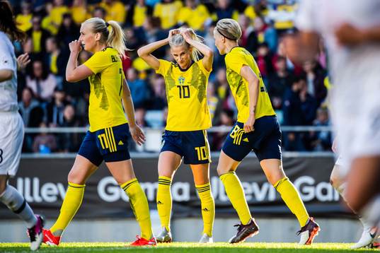 Stina Blackstenius, Sofia Jakobsson and Lina Hurtig of