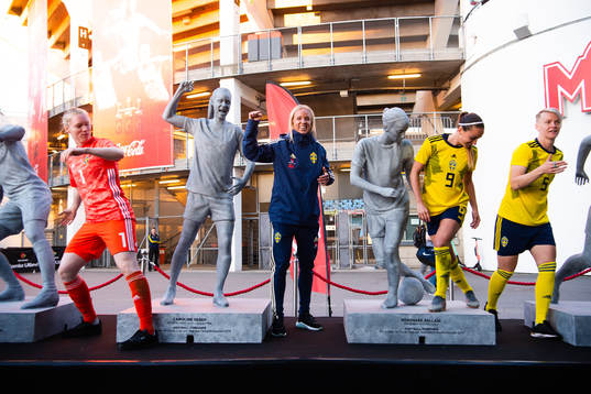 Goalkeeper Hedvig Lindahl, Caroline Seger , Kosovare