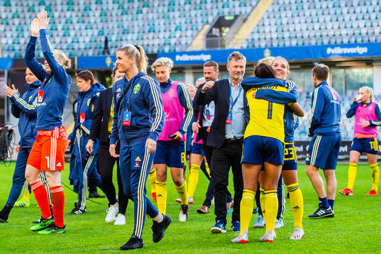 Goalkeeper Hedvig Lindahl, Olivia Schough , Head coach