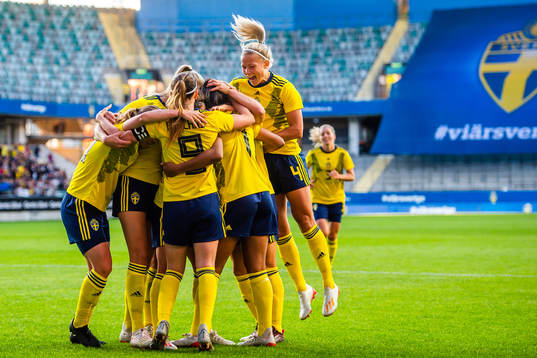 Madelen Janogy of Sweden celebrates with teammates