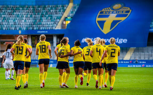 Madelen Janogy of Sweden celebrates with teammates