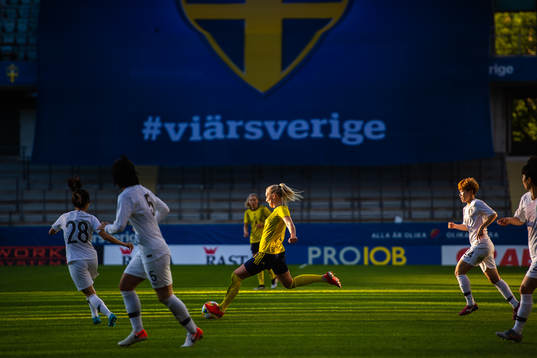 Stina Blackstenius of Sweden