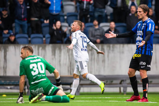 Djurgårdens Nicklas Bärkroth jublar