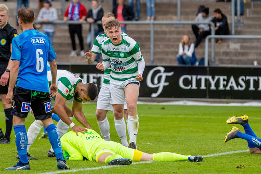 Västerås Simon Johansson jublar