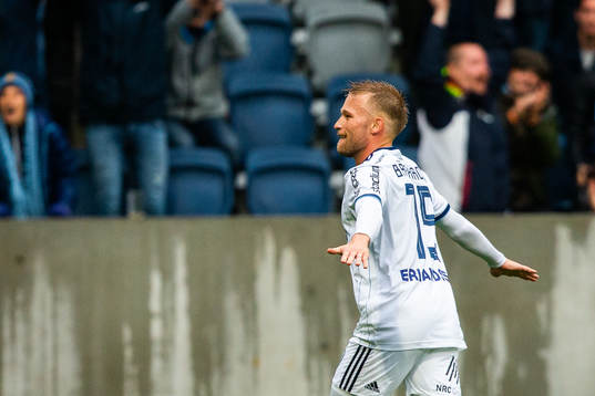 Djurgårdens Nicklas Bärkroth jublar