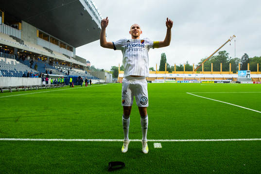 Djurgårdens Marcus Danielson jublar