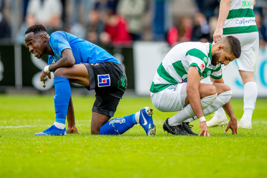Halmstads Sadat Karim mot Västerås Sean Sabetkar