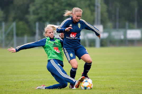 Sofia Jakobsson and Jonna Andersson, of Swedish women