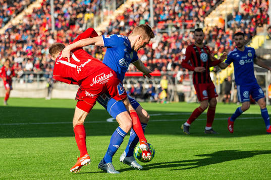 Östersunds Curtis Edwards och Sundsvalls David Myrestam