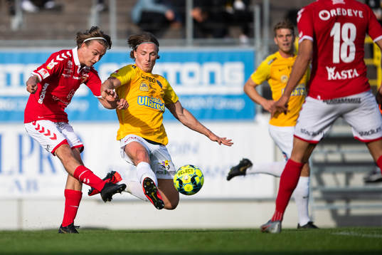 Bläddra bland fler bilder av Fotboll, Allsvenskan, Falkenberg - Kalmar