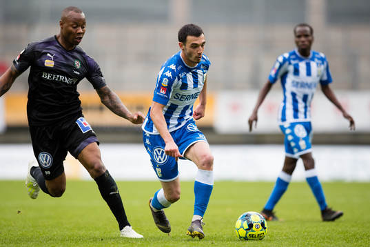 Örebros Carlos Strandberg och IFK Göteborgs Giorgi