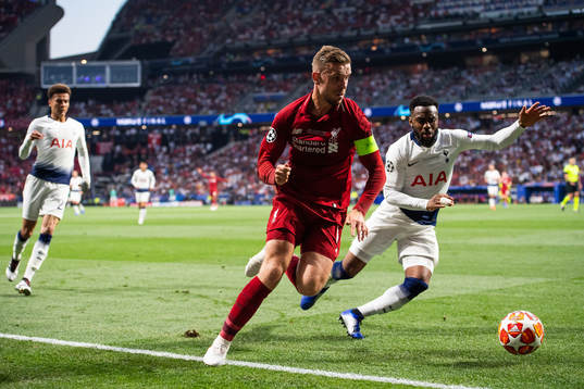 Jordan Henderson of Liverpool and Danny Rose of Tottenham