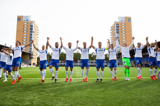 IFK Norrköpings spelare jublar