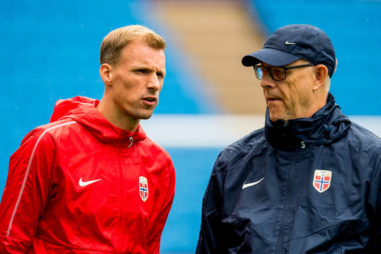 Goalkeeper André Hansen and Lars Lagerbäck, head coach of