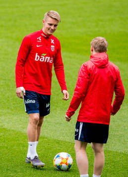Martin Ødegaard and Mats Møller Dæhli of Norway