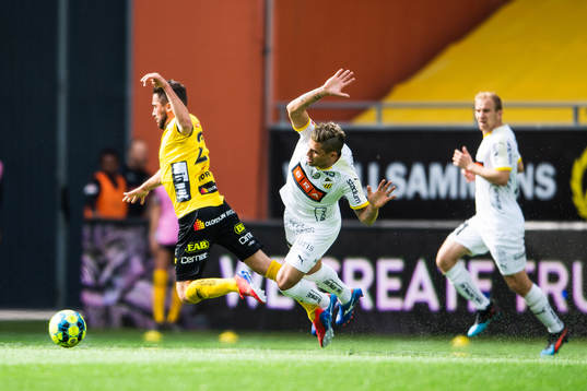 Häckens Paulinho och Elfsborgs Frederik Holst