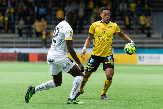 Elfsborgs Kevin Kabran och Häckens Godswill Ekpolo