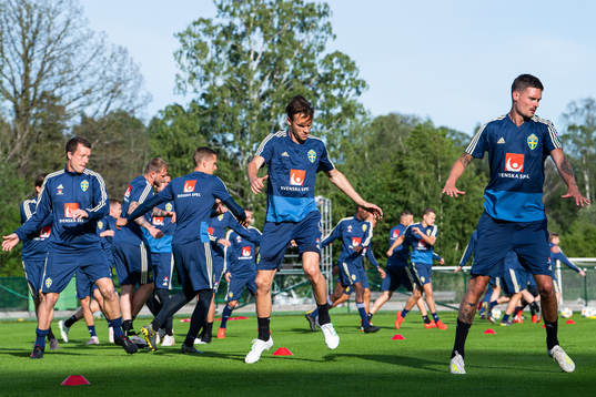 Albin ekdal and Mikael Lustig of the Swedish national
