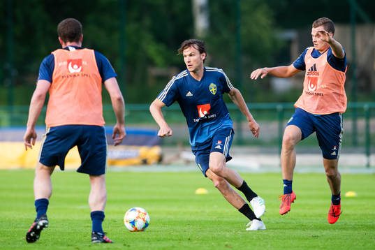 Albin Ekdal and Viktor Claesson of the Swedish national