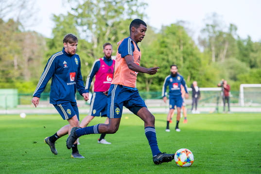 Alexander Isak and Emil Forsberg of the Swedish national